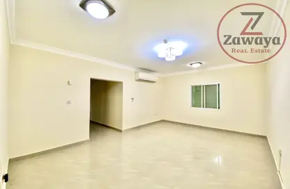 Apartment - 3 Bedrooms - 2 Bathrooms for rent in Abu Talha Street - Fereej Bin Omran - Doha