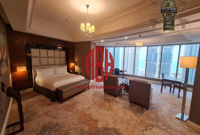 Apartment - 1 Bathroom for rent in Golden Bay Tower - West Bay - West Bay - Doha