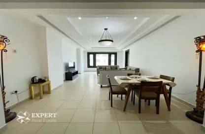 Apartment - 2 Bedrooms - 3 Bathrooms for rent in East Porto Drive - Porto Arabia - The Pearl Island - Doha