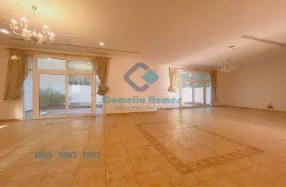 Villa - 3 Bedrooms - 4 Bathrooms for rent in Umm Al Seneem Street - Ain Khaled - Doha