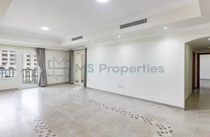 Apartment - 2 Bedrooms - 3 Bathrooms for rent in West Porto Drive - Porto Arabia - The Pearl Island - Doha