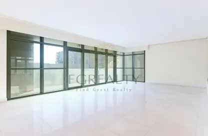 Apartment - 1 Bedroom - 1 Bathroom for sale in Lusail City - Lusail