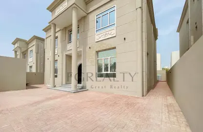 Villa - 5 Bedrooms - 5 Bathrooms for rent in Al Duhail - Al Duhail - Doha