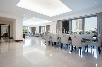 Townhouse - 6 Bedrooms - 7 Bathrooms for sale in The St. Regis Marsa Arabia Island - Marsa Arabia - The Pearl Island - Doha