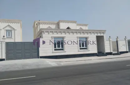 Villa - 7 Bedrooms for sale in Al Wukair - Al Wakra