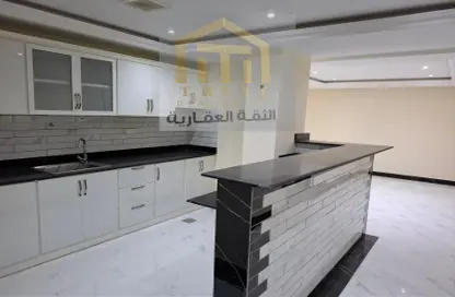 Apartment - 2 Bedrooms - 2 Bathrooms for rent in Al Mansoura - Al Mansoura - Doha