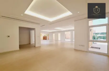 Villa - 4 Bedrooms - 6 Bathrooms for rent in East Gate - West Bay Lagoon - Doha