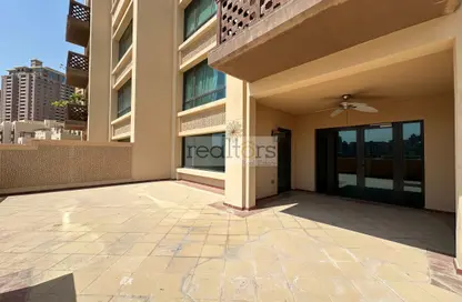 Apartment - 1 Bedroom - 2 Bathrooms for sale in Porto Arabia Townhouses - Porto Arabia - The Pearl Island - Doha