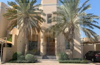 Villa - 5 Bedrooms - 4 Bathrooms for rent in Al Thumama - Al Thumama - Doha