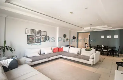 Apartment - 1 Bedroom - 2 Bathrooms for sale in East Porto Drive - Porto Arabia - The Pearl Island - Doha