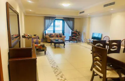 Apartment - 1 Bedroom - 2 Bathrooms for rent in West Porto Drive - Porto Arabia - The Pearl Island - Doha