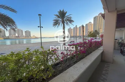 Townhouse - 1 Bedroom - 2 Bathrooms for rent in Viva West - Viva Bahriyah - The Pearl Island - Doha