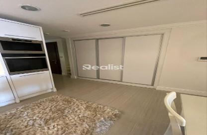 Apartment - 1 Bathroom for sale in Porto Arabia - The Pearl Island - Doha