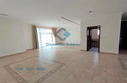 Compound - 3 Bedrooms - 4 Bathrooms for rent in Umm Al Seneem Street - Ain Khaled - Doha