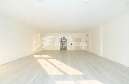 Office Space - Studio - 2 Bathrooms for rent in Ammar Bin Yasser Street - Al Aziziyah - Doha