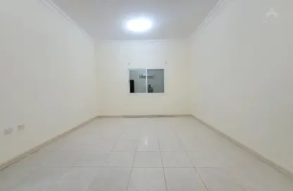 Apartment - 2 Bedrooms - 2 Bathrooms for rent in Al Mansoura - Al Mansoura - Doha