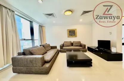 Apartment - 2 Bedrooms - 2 Bathrooms for rent in Corniche Road - Corniche Road - Doha