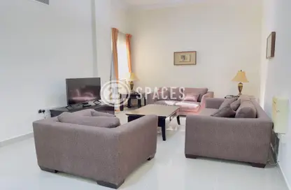 Apartment - 2 Bedrooms - 2 Bathrooms for rent in Gulf Residence - Gulf Residence - Al Nasr - Doha