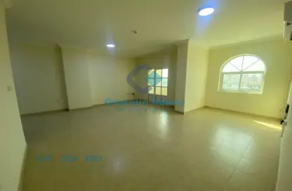 Apartment - 2 Bedrooms - 3 Bathrooms for rent in Salaja Street - Doha Al Jadeed - Doha