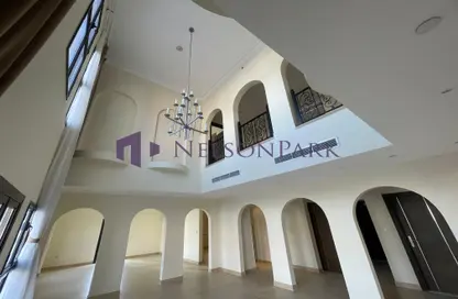 Villa - 5 Bedrooms - 6 Bathrooms for rent in Teatro - Qanat Quartier - The Pearl Island - Doha