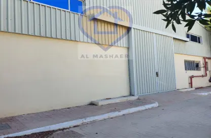 Whole Building - Studio - 1 Bathroom for rent in Old Industrial Area - Al Rayyan - Doha