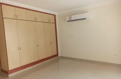 Apartment - 2 Bedrooms - 1 Bathroom for rent in Al Nasr Street - Al Nasr - Doha