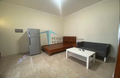 Apartment - 1 Bathroom for rent in Al Dafna - Al Dafna - Doha