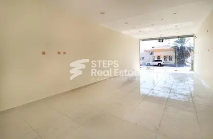 Shop - Studio for rent in Muaither Area - Al Rayyan - Doha