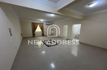 Apartment - 3 Bedrooms - 3 Bathrooms for rent in Asim Bin Omar Street - Al Mansoura - Doha