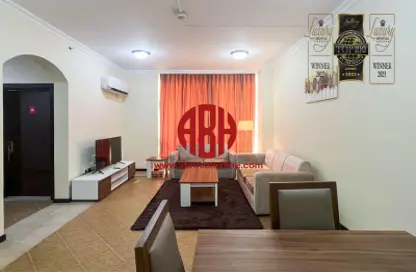 Apartment - 2 Bedrooms - 2 Bathrooms for rent in Al Thani Commercial building - Musheireb - Musheireb - Doha