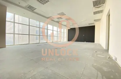 Office Space - Studio - 2 Bathrooms for rent in Ramada Commercial Building - Al Rawabi Street - Al Muntazah - Doha