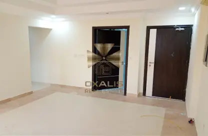 Apartment - 2 Bedrooms - 2 Bathrooms for rent in Al Zubair Bakkar Street - Al Sadd - Doha