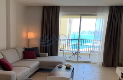 Apartment - 2 Bedrooms - 2 Bathrooms for rent in Viva West - Viva Bahriyah - The Pearl Island - Doha