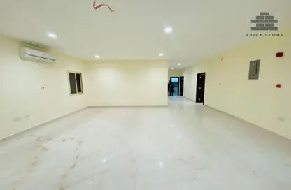 Apartment - 4 Bedrooms - 3 Bathrooms for rent in Fereej Abdul Aziz - Fereej Abdul Aziz - Doha