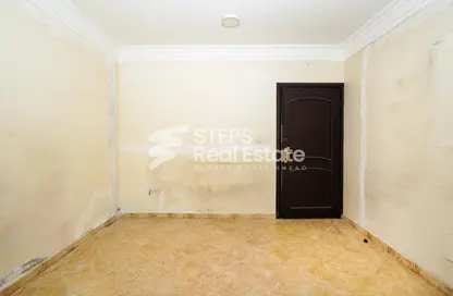 Apartment - 2 Bedrooms - 2 Bathrooms for rent in Salaja Street - Doha Al Jadeed - Doha