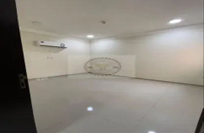 Apartment - 2 Bedrooms - 2 Bathrooms for rent in Madinat Khalifa South - Madinat Khalifa - Doha