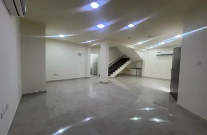 Villa - 6 Bedrooms - 5 Bathrooms for rent in Bu Hamour Street - Abu Hamour - Doha