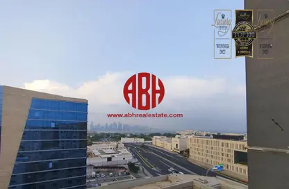 Apartment - 2 Bedrooms - 3 Bathrooms for rent in Al Thani Commercial building - Musheireb - Musheireb - Doha