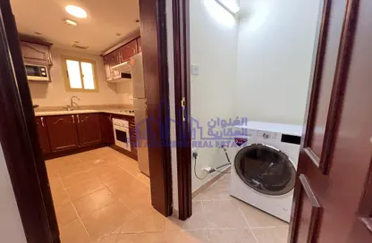 Apartment - 2 Bedrooms - 2 Bathrooms for rent in Ain Khaled - Ain Khaled - Doha