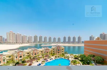 Apartment - 3 Bedrooms - 4 Bathrooms for sale in Viva West - Viva Bahriyah - The Pearl Island - Doha