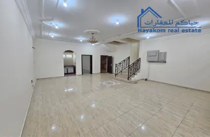 مجمع سكني - 5 غرف نوم - 4 حمامات للايجار في إزغاوا - إزغاوا - الدوحة