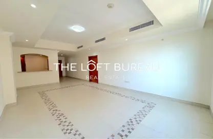 Apartment - 1 Bedroom - 2 Bathrooms for rent in West Porto Drive - Porto Arabia - The Pearl Island - Doha