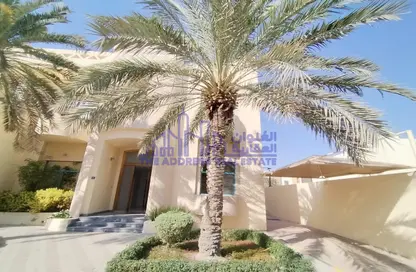 Villa - 5 Bedrooms - 5 Bathrooms for rent in Al Thumama - Al Thumama - Doha