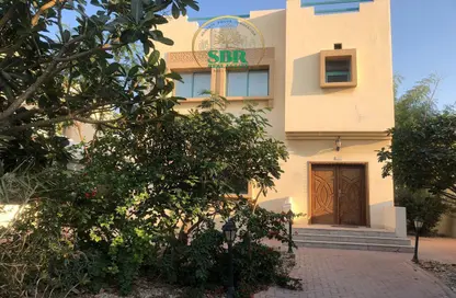 Villa - 3 Bedrooms - 4 Bathrooms for rent in Mamoura 18 - Al Maamoura - Doha