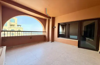 Apartment - 2 Bedrooms - 2 Bathrooms for rent in East Porto Drive - Porto Arabia - The Pearl Island - Doha