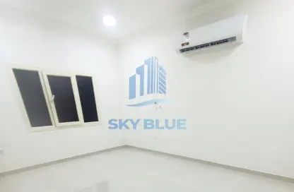 Apartment - 2 Bedrooms - 2 Bathrooms for rent in Al Kharaitiyat - Umm Salal Mohammed