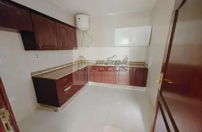 Apartment - 2 Bedrooms - 2 Bathrooms for rent in Al Khazin Street - Madinat Khalifa South - Madinat Khalifa - Doha