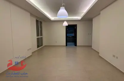 Empty Room image for: Apartment - 2 Bedrooms - 3 Bathrooms for rent in Imperial Amber - Viva Bahriyah - The Pearl Island - Doha, Image 1