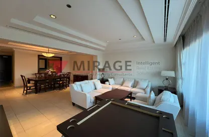 Townhouse - 1 Bedroom - 2 Bathrooms for rent in Tower 6 - Porto Arabia - The Pearl Island - Doha