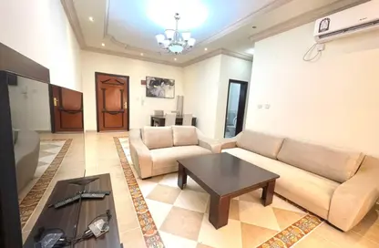 Apartment - 2 Bedrooms - 2 Bathrooms for rent in Al Mansoura - Al Mansoura - Doha